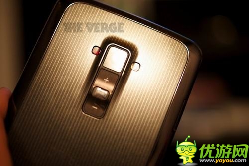 LG曲面智能機G Flex 真機上手照曝光