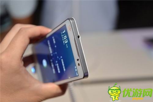 迅雷都出手機了 市面上“不務(wù)正業(yè)”的新手機盤點