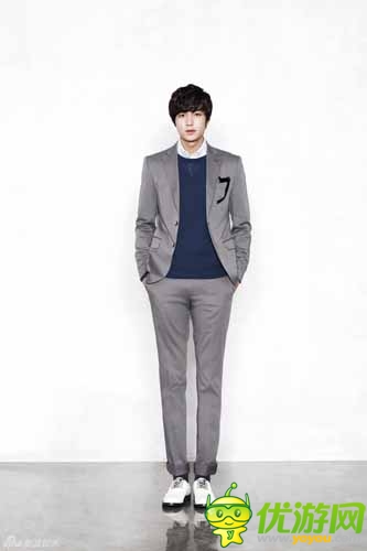 央視爆料:李敏鎬將與哈林春晚同臺演唱《情非得已》