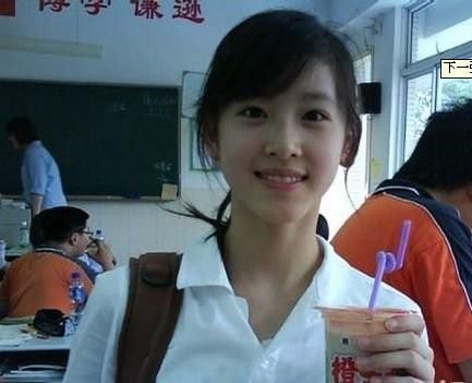 忘年之戀:網(wǎng)曝奶茶妹妹章澤天戀上京東商城劉強東