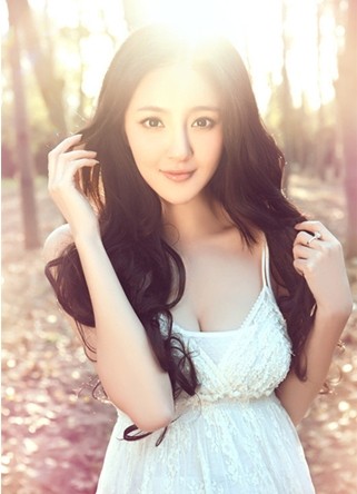 與女神共進(jìn)晚餐 《三國(guó)合伙人》萬(wàn)人瘋搶劉雨欣卡