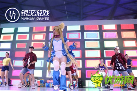 耀舞耀時(shí)尚 2014ChinaJoy銀漢游戲展臺(tái)采風(fēng)