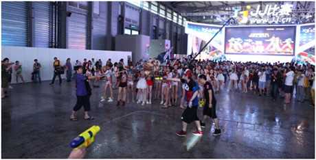 西山居女神對射 曹安娜粉絲開啟上帝模式