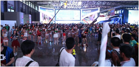 西山居女神對射 曹安娜粉絲開啟上帝模式